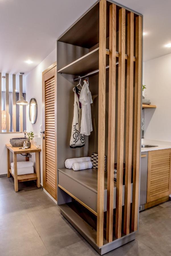 Laia Seafront Luxury Apartments อาเยีย เปลาเยีย ภายนอก รูปภาพ