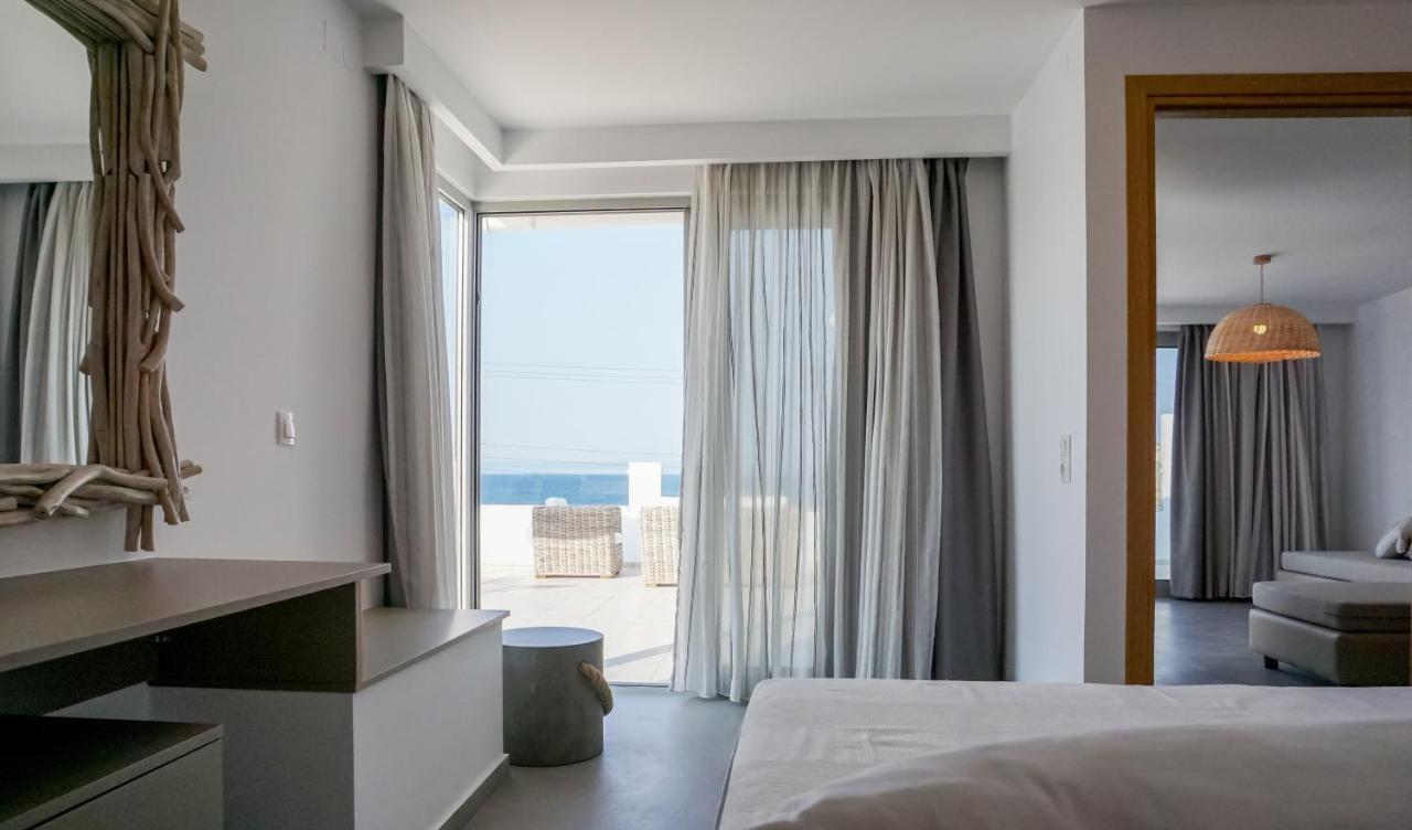 Laia Seafront Luxury Apartments อาเยีย เปลาเยีย ภายนอก รูปภาพ
